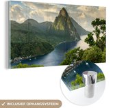 MuchoWow® Glasschilderij 40x20 cm - Schilderij acrylglas - Uitzicht op een berglandschap bedekt met een tropisch regenwoud in Saint Lucia - Foto op glas - Schilderijen