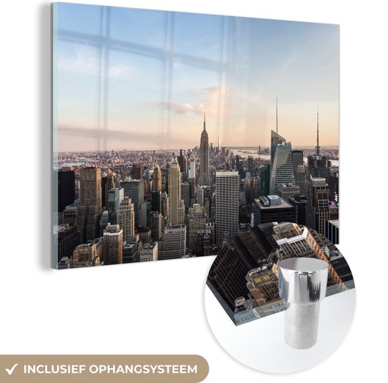 MuchoWow® Glasschilderij 150x100 cm - Schilderij acrylglas - New York - Skyline - Winter - Foto op glas - Schilderijen