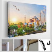 Onlinecanvas - Schilderij - Beroemde Hagia Sophia In De Avondzonstralen. Istanbul. Turkije Moderne Horizontaal - Multicolor - 40 X 30 Cm