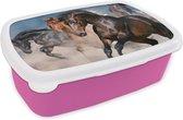 Broodtrommel Roze - Lunchbox Paarden - Stof - Woestijn - Brooddoos 18x12x6 cm - Brood lunch box - Broodtrommels voor kinderen en volwassenen