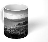 Mok - Zonsondergang over de Franse stad Nice - zwart wit - 350 ML - Beker