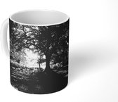 Mok - Panorama van het Nationaal park New Forest in Engeland - zwart wit - 350 ML - Beker