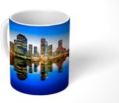 Mok - De skyline van Brisbane in Australië en een reflectie in het water - 350 ML - Beker