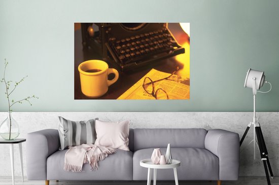 Machine à écrire avec du papier pour affiche de café