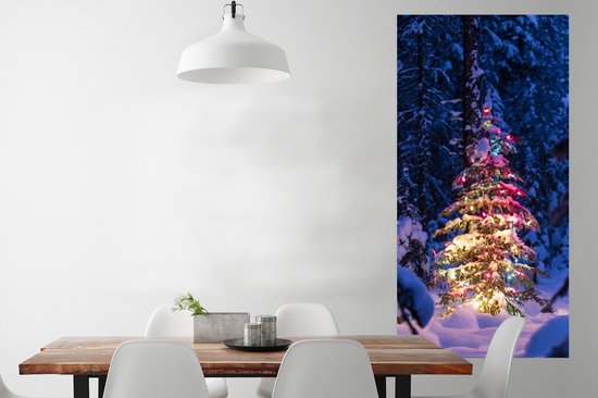 Affiche Un sapin de Noël dans la forêt enneigée - 80x160 cm - Décoration de Noël - Décoration de Décorations de Noël - Décoration de Noël Salon