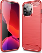 iPhone 13 Pro Hoesje - MobyDefend TPU Gelcase - Geborsteld Metaal + Carbonlook - Rood - GSM Hoesje - Telefoonhoesje Geschikt Voor: Apple iPhone 13 Pro