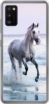 Geschikt voor Samsung Galaxy A41 hoesje - Paard - Schimmel - Strand - Siliconen Telefoonhoesje