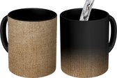 Magische Mok - Foto op Warmte Mok - Muur - Bruin - Stof - 350 ML
