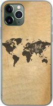 Geschikt voor iPhone 11 Pro hoesje - Wereldkaart - Kaart - Spreuken - Siliconen Telefoonhoesje