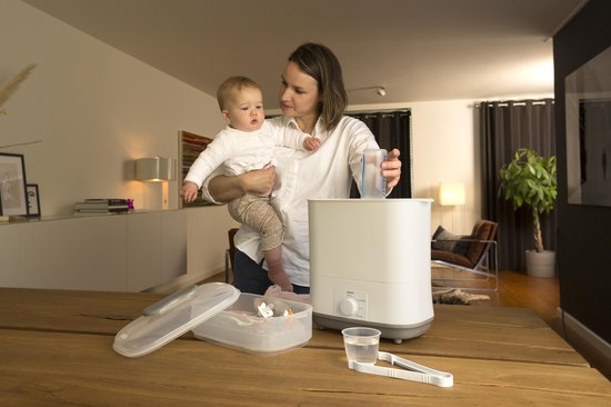 Alecto BF55 - Elektrische Stoomsterilisator met Droogfunctie - Wit