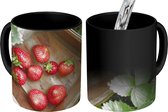 Magische Mok - Foto op Warmte Mok - Aardbei - Plant - Mand - 350 ML