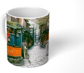 Mok - Tatsumi-kyo de brug over de Shiragawa-rivier in het Japanse Kyoto - 350 ML - Beker