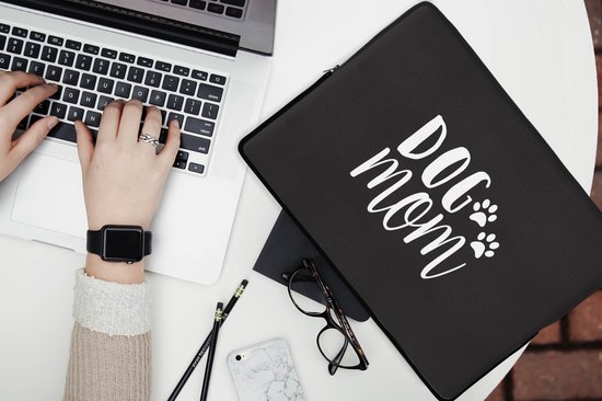 Housse ordinateur 13 pouces 34x24 cm - Chiens Quotes - Housse Macbook & Laptop Quote Dog mom noir décoration murale - Housse ordinateur portable avec photo