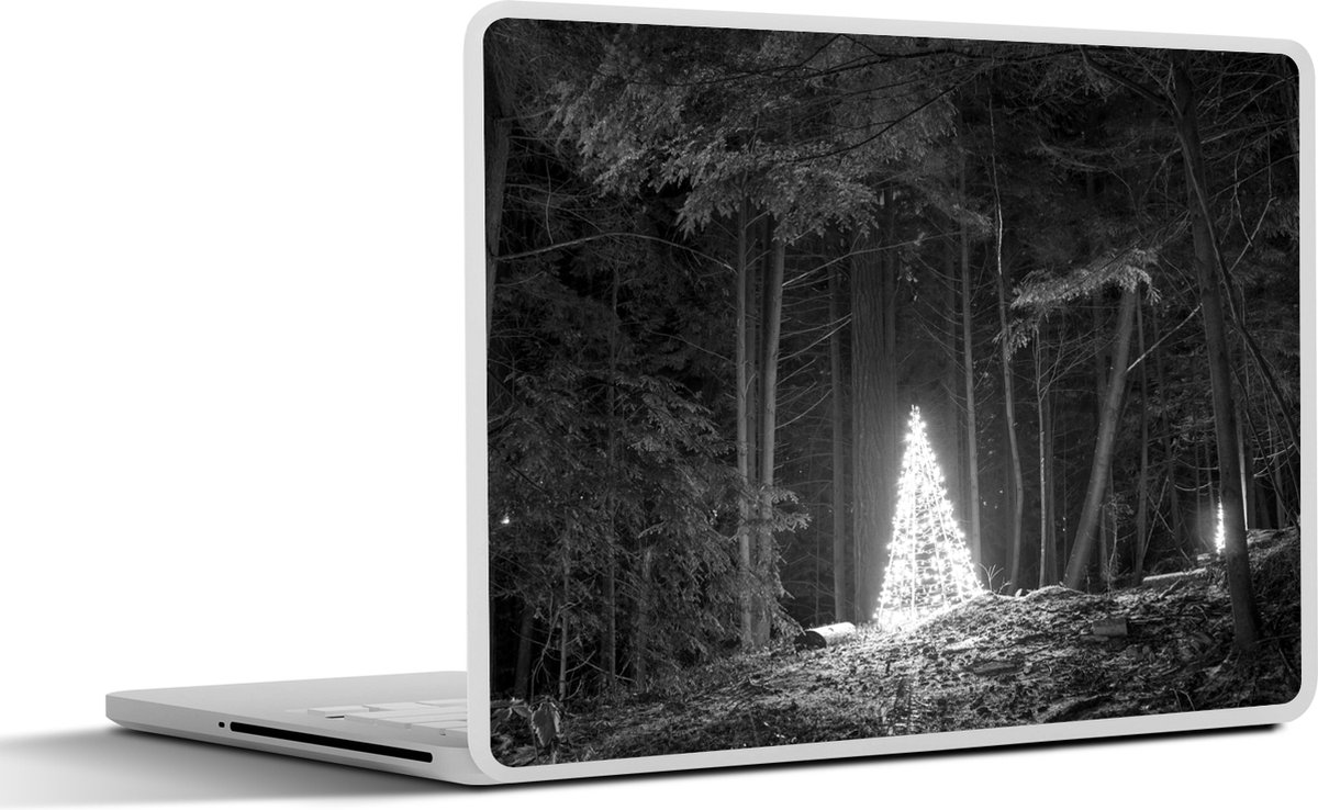 Afbeelding van product SleevesAndCases  Laptop sticker - 13.3 inch - Kerstboom met lichten in het park bij nacht - zwart wit