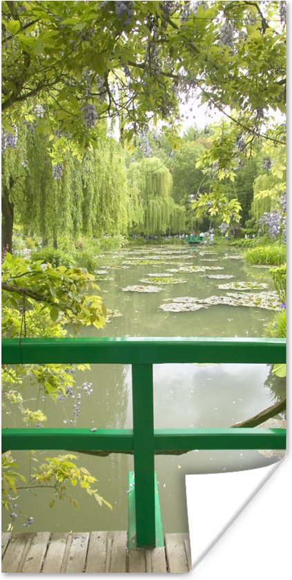 Poster Uitzicht op het water vanaf de Japanse brug in Monet's tuin in het Franse Giverny - 20x40 cm