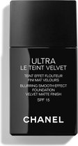 CHANEL Ultra Le Teint Velvet 30 ml Fles Vloeistof BR32