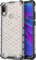 Huawei Y6 (2019) Hoesje - Mobigear - Honeycomb Serie - Hard Kunststof Backcover - Transparant - Hoesje Geschikt Voor Huawei Y6 (2019)