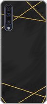 Geschikt voor Samsung Galaxy A50 hoesje - Geometrisch patroon van gouden lijnen op een zwarte achtergrond - Siliconen Telefoonhoesje