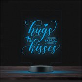 Led Lamp Met Gravering - RGB 7 Kleuren - Hugs And Kisses