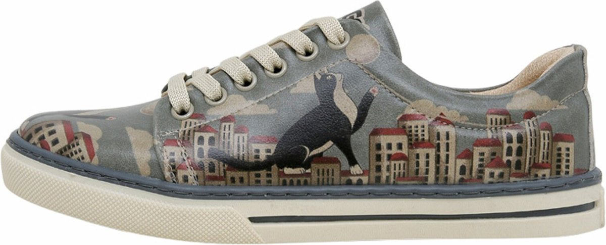 Classic Sneaker - Over the Moon 38