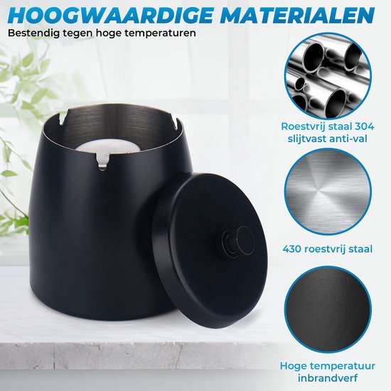 Zwarte metalen asbak met los deksel. Bovenin de tekst 'HOOGWAARDIGE MATERIALEN' en 'Bestendig tegen hoge temperaturen'. Rechts 'Roestvrij staal 304 slijtvast anti-val', '430 roestvrij staal' en 'Hoge temperatuur inbrandverf'.