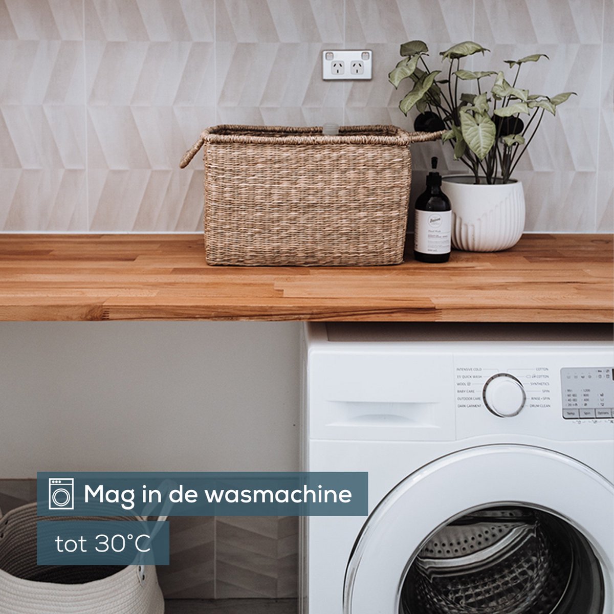 Afbeelding 3 van Beurer UB 56 Teddy Double Elektrische deken - Onderdeken - 2-Persoons: 150 x 160 cm - 4 Warmtestanden - 2 Zones - 2 Schakelaars - Automatische uitschakeling - Teddy/fleece - Machinewasbaar - 5 Jaar garantie - Wit