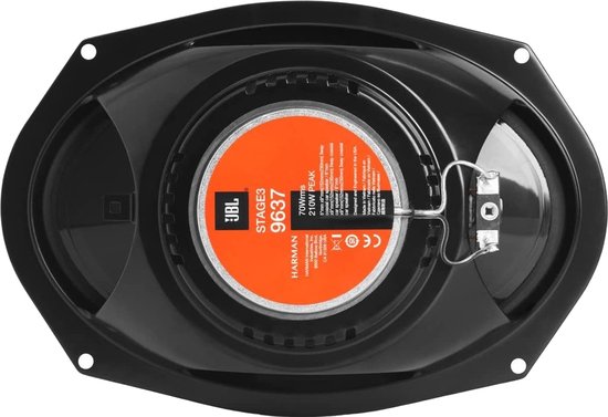 Achterkant van een JBL Stage3 9637 autospeaker met oranje label en specificaties.