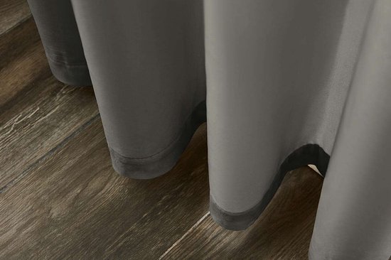 Larson - Velvet Gordijnen - 1.4m x 2.5m - Haken - Lichtgrijs
