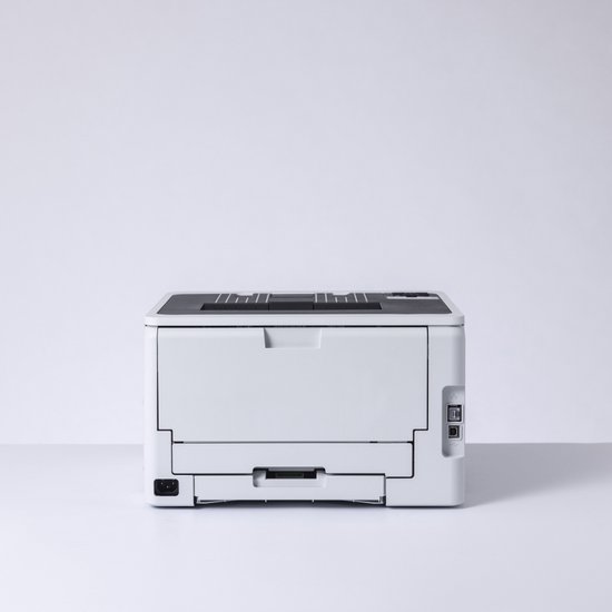 Vooraanzicht van een witte Brother printer met aan de rechterkant twee poorten.