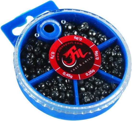 Blauw bakje met 5 vakjes, gevuld met zwarte loodhagels in verschillende gewichten: 0.79g, 0.66g, 0.15g, 0.25g, 0.45g.