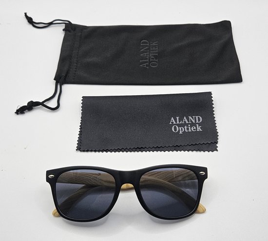 Zonnebril voor kinderen, zwarte montuur met zwarte lenzen, maximale UV-bescherming 400 cat.3, perfect cadeau voor jongens van 3-7 jaar oud, K-970 Aland optiek / zonnebril kind van Aland Optiek — afbeelding 4