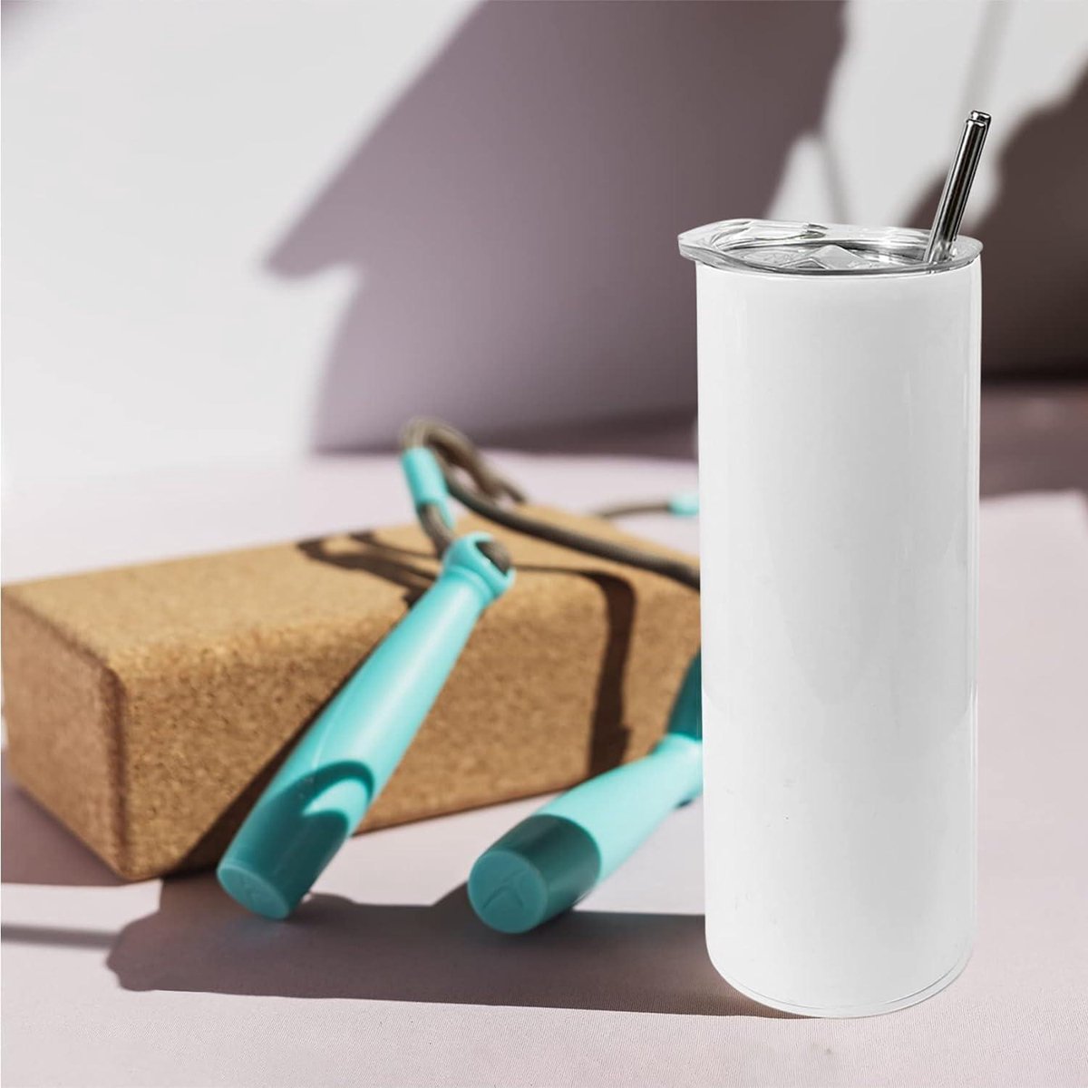 HADIIH Sublimatiebeker 20 slank recht, roestvrij staal sublimatie blanco skinny tumbler, met deksel en rietje, 4 verpakkingen