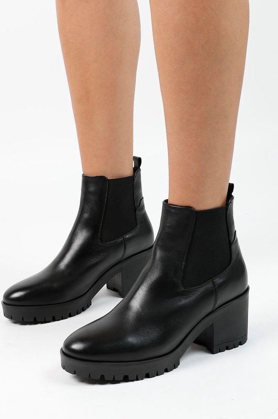 Sacha Dames Zwarte chelsea boots met hak Maat 38 bol