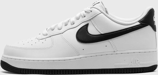 Nike Air Force 1 Low '07 White Black - Sneakers - Mannen - Maat 38.5 - Wit/ Zwart | bol