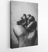 Onlinecanvas - Schilderij - A Person S Fist With Walnuts Art Vertical Vertical - Multicolor - 80 X 60 Cm