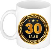 30 jaar jubileum/getrouwd/verjaardag mok medaille/ embleem zwart goud - Cadeau beker verjaardag, jubileum, 30 jaar in dienst