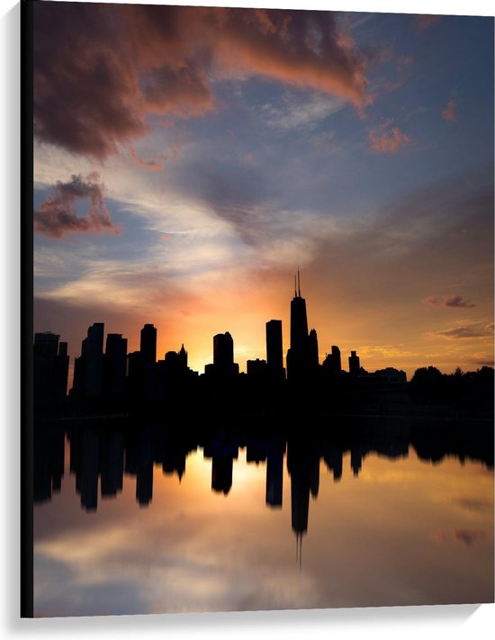 Canvas  - Silhouet Skyline met Water - 75x100cm Foto op Canvas Schilderij (Wanddecoratie op Canvas)