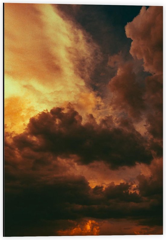 Dibond - Donkere Wolken voor de Zon - 40x60cm Foto op Aluminium (Wanddecoratie van metaal)
