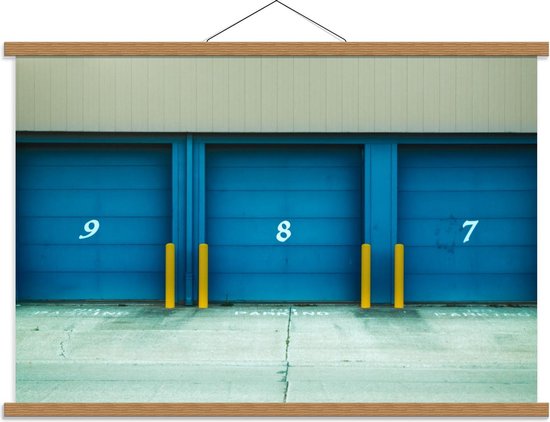 Schoolplaat – Garage Deuren Blauw met Cijfers - 90x60cm Foto op Textielposter (Wanddecoratie op Schoolplaat)