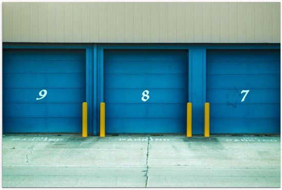 Poster - Garage Deuren Blauw met Cijfers - Foto op Posterpapier