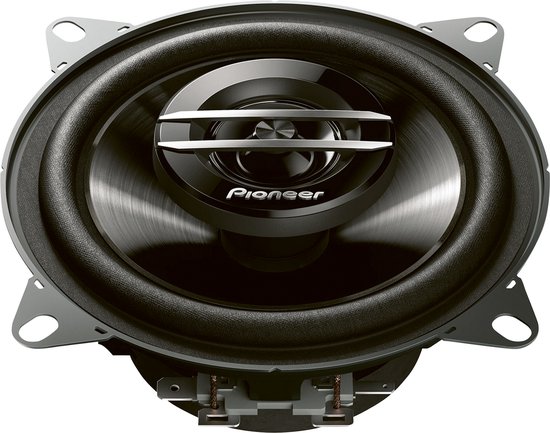 Zwarte Pioneer autospeaker met metalen montagebeugels en Pioneer logo.