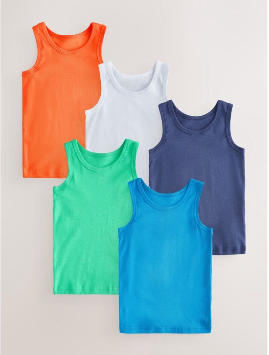 Vijf effen hemdjes in oranje, wit, groen, donkerblauw en lichtblauw.