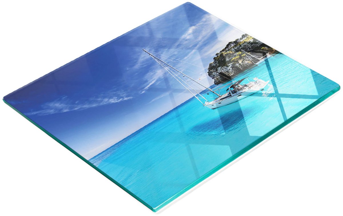 Decoratieve glazen snijplank met Menorca zeilbootmotief, 60x52 cm
