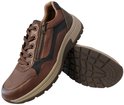 Bruine leren Rieker sneakers met ritssluiting, veters en een gestructureerd voorpand.