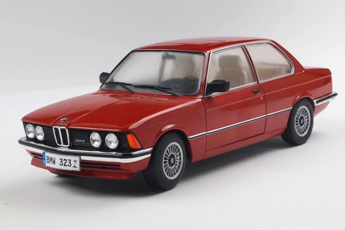 Modelauto Schaal 1:18 Klassieke Duitse Sedan Kastanjebruin Collectie
