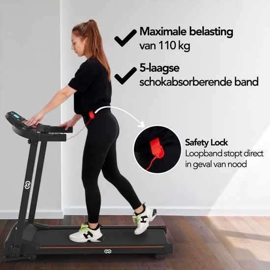 Vrouw op zwarte loopband, met safety lock. Maximale belasting 110 kg, 5-laagse schokabsorberende band.