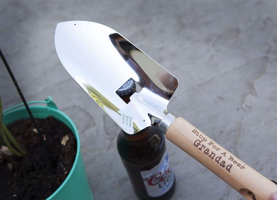 Tuinschep Flessenopener Cadeau voor Opa - Hilarisch Tuincentrum Cadeautje met Houten Handvat van Merkloos	 — afbeelding 3