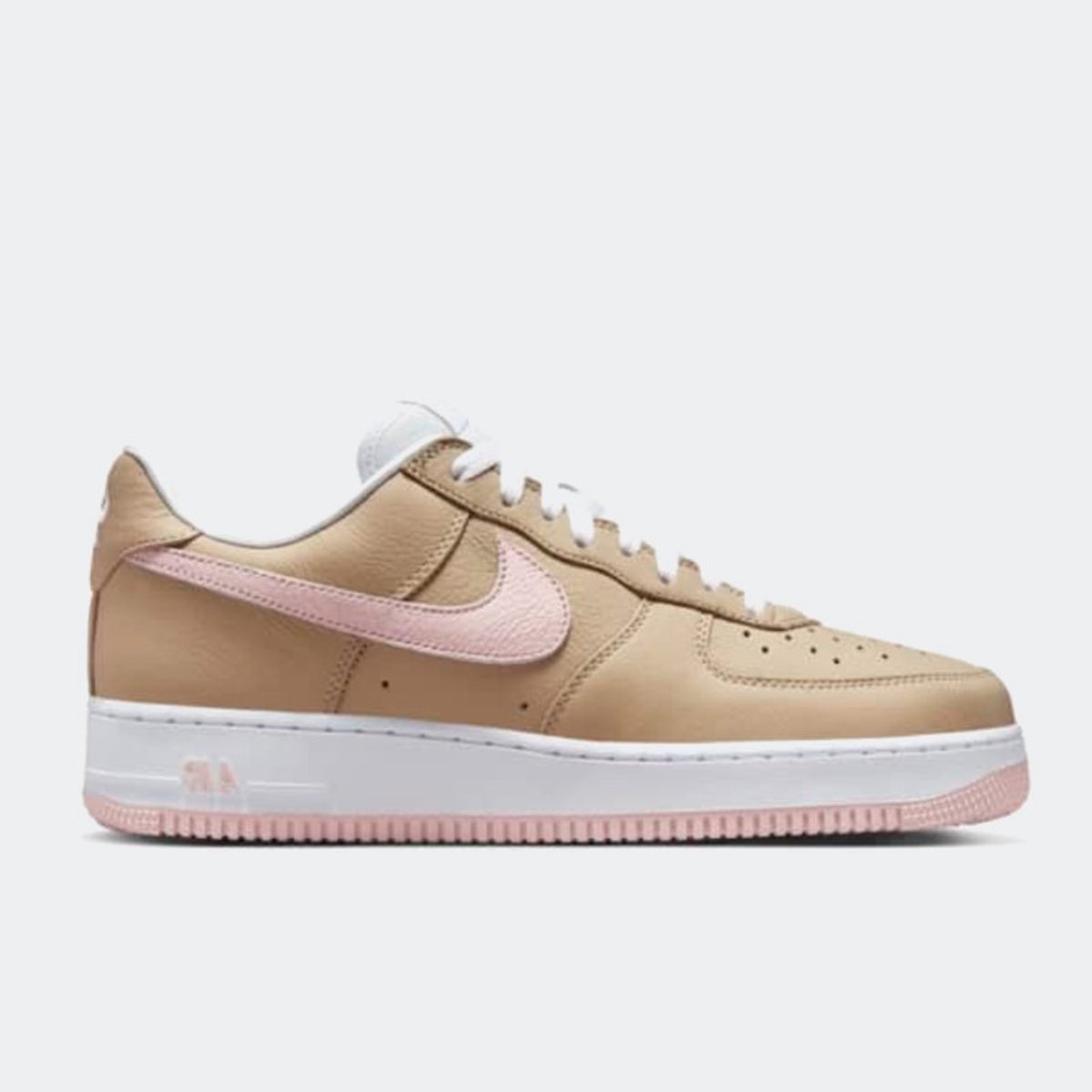 Nike Nike Air Force 1 Low Retro Sneakers Unisex Beige
