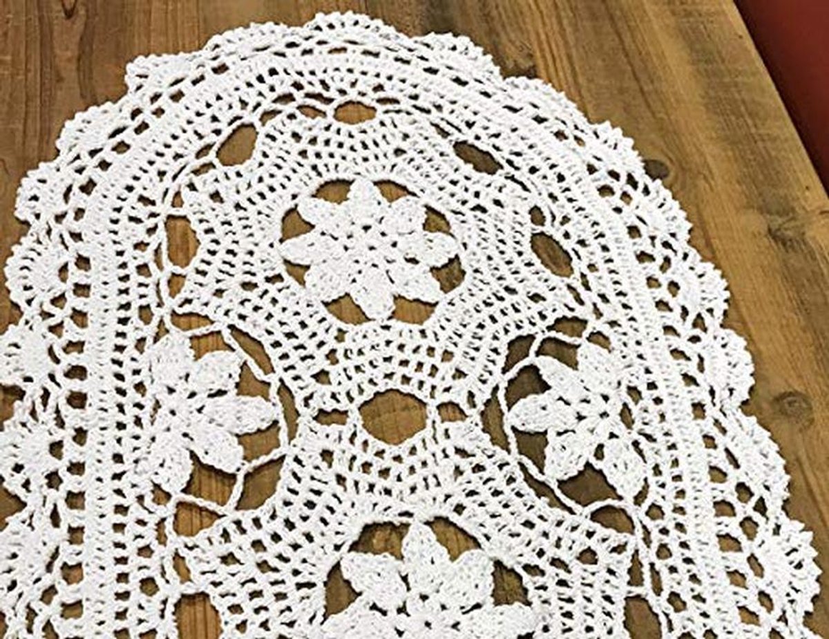 Tafelloper Katoen met Kant - Beige en Wit - Handgemaakt - Shabby Chic Stijl - 30,5 x 50,8 cm