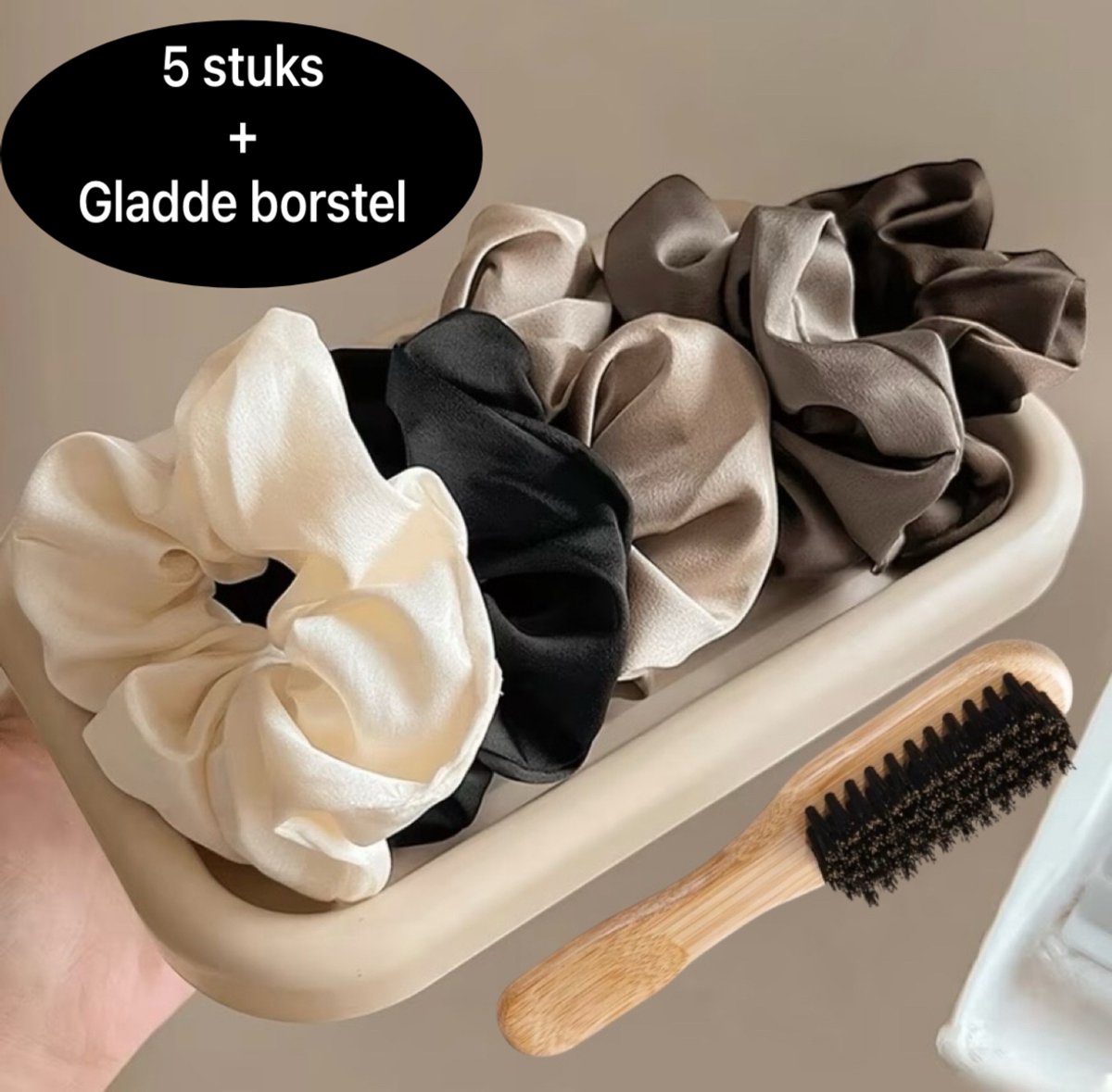 Twenty two Scrunchie 5 stuks met gladde borstel | zijden scrunchie en zacht | gladden haarborstel glad maken van haar | pluisvrije look | voor alle haartypes | haaraccessoires voor dames | nude/bruin tinten scrunchie elastiek